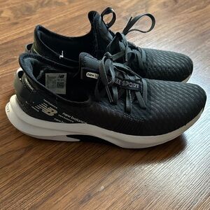 New Balance Black and White Women’s Slip On Athletic Shoes size 8